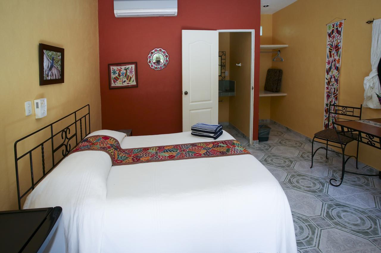 The Flycatcher Inn Retreat Hotel Santa Elena Exterior photo